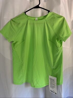 Lululemon Lightweight Stretch Run Short Sleeve Size 2